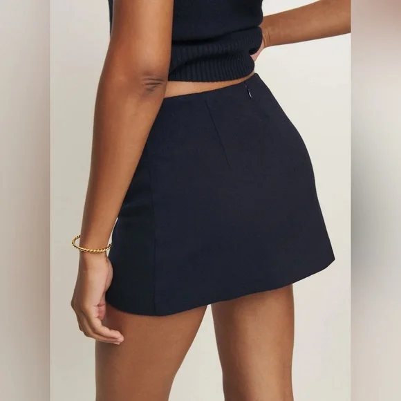Reformation Buxton Skirt – Navy | Size 6 - Picture 3 of 8